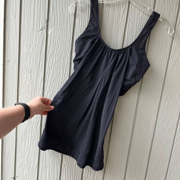 Lululemon Free To Be Tank – Black, Zipper Hem, Pockets, XS/S (Sz 4) - Picture 2 of 7